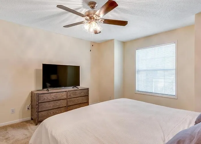 Apartment Landing - Modern With Amazing Amenities *