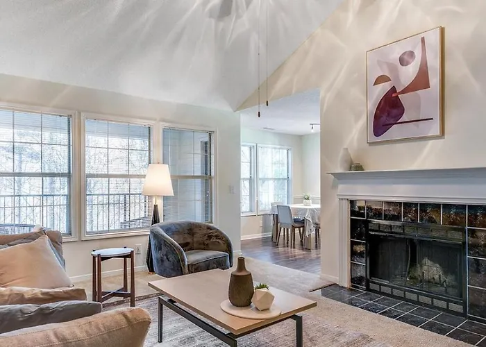 Landing - Modern With Amazing Amenities